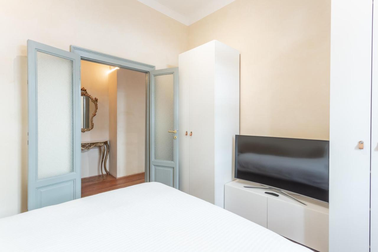 Suite Cavour By Icasamia It Varese Exterior foto